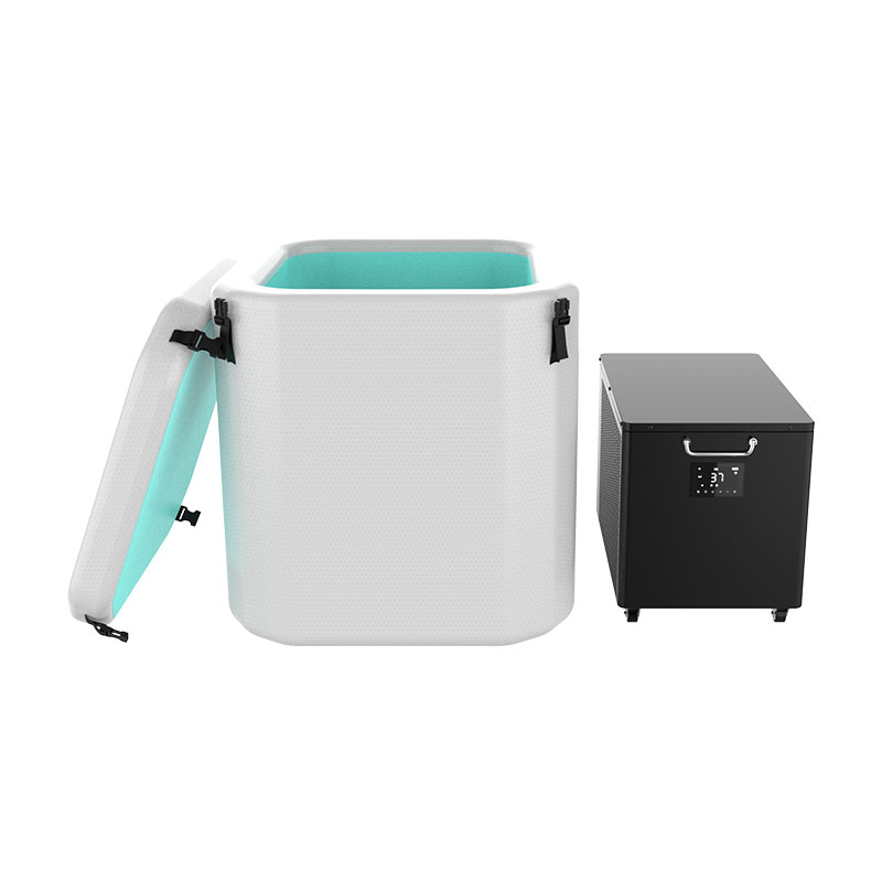 Tout dans une baignoire plongeante froide avec refroidisseur de bain de glace
